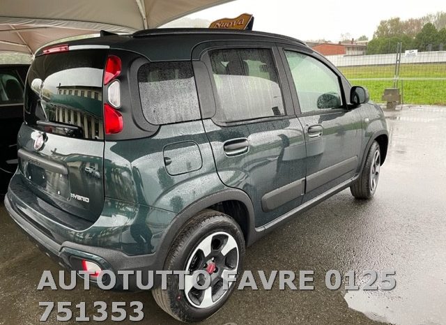 FIAT PANDA MY-23 CROSS HYBRID km 0 vari colori pieno