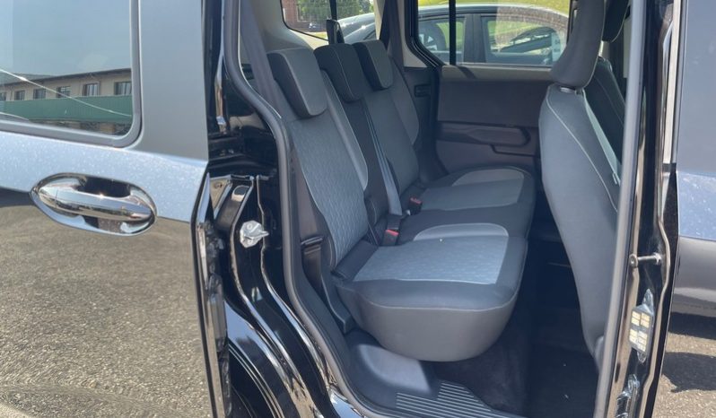 FORD TOURNEO COURIER autocarro pieno