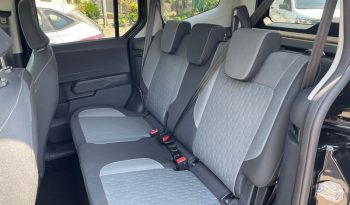 FORD TOURNEO COURIER autocarro pieno